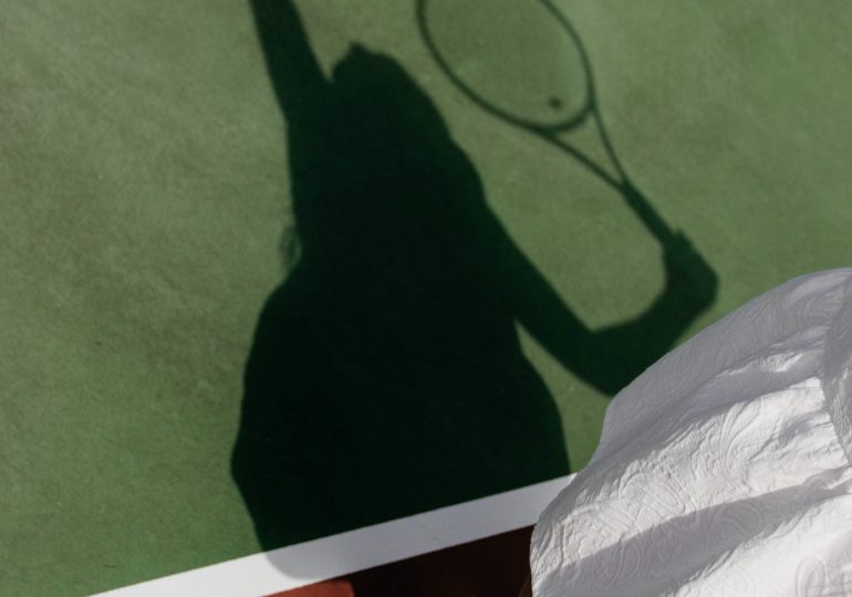 Czy wiesz, jakie korzyści płyną z regularnej gry w tenisa ziemnego?