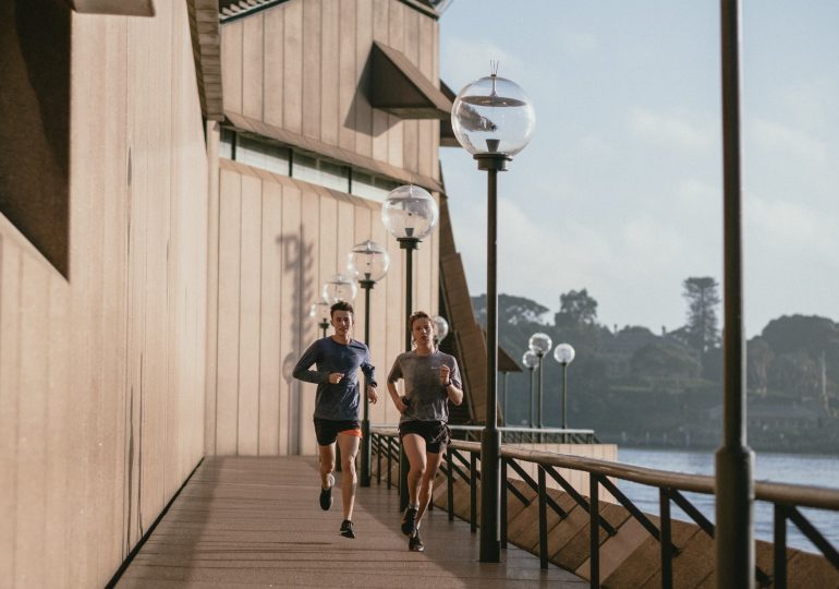Co nam daje regularne bieganie? Przypominamy zalety joggingu i zdradzamy, od czego zacząć treningi