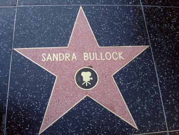 Sandra Bullock zdradza, jak dba o urodę