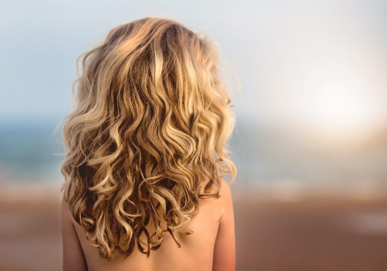 Olejowanie włosów - jak samodzielnie stworzyć najskuteczniejsze mieszanki dla Twojego typu włosów?